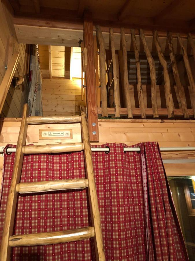 La Cabane A L'Oree Des Bornes Évires Eksteriør bilde
